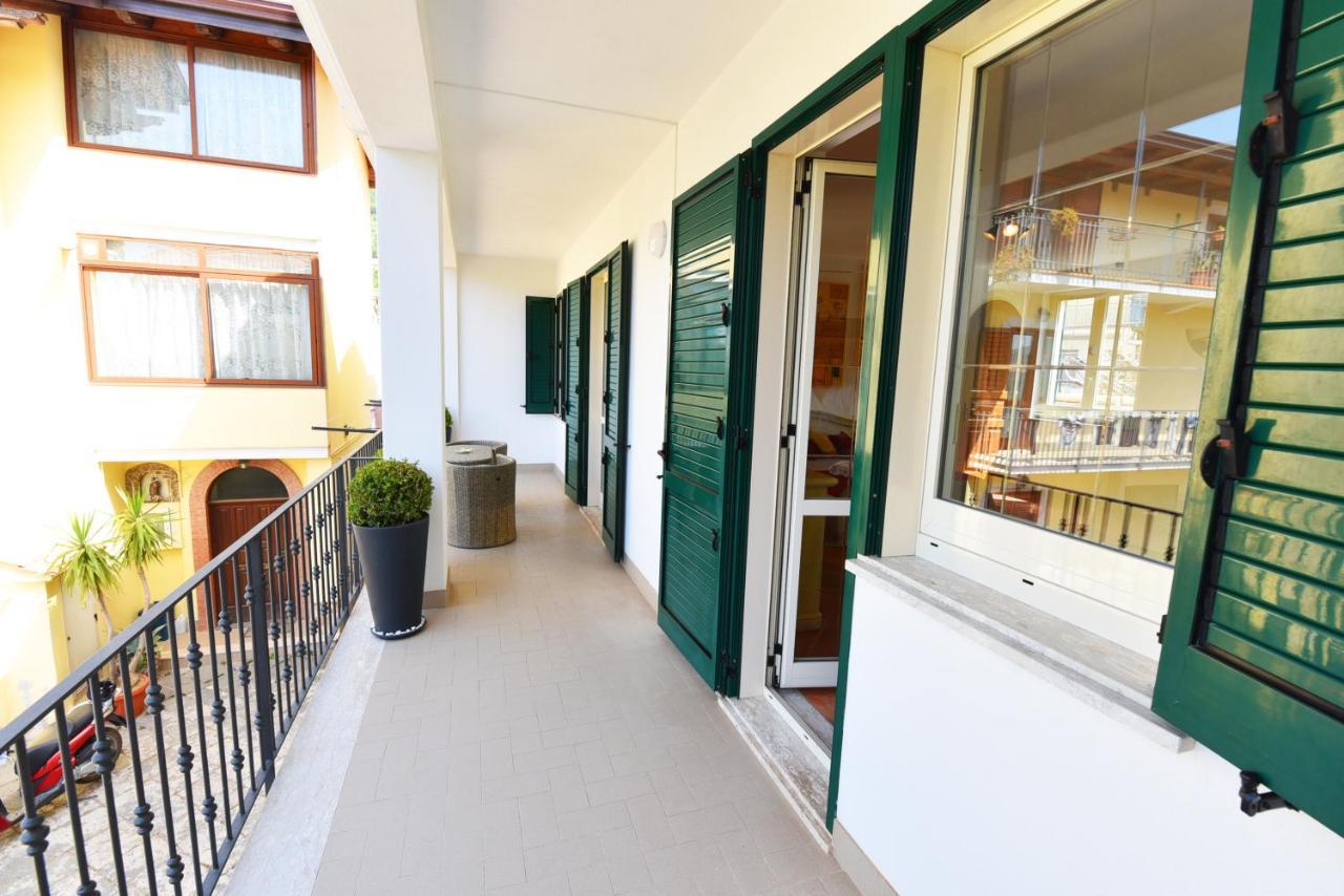 Chez Luke Apartments In アジェーロラ エクステリア 写真