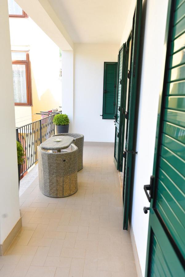 Chez Luke Apartments In アジェーロラ エクステリア 写真